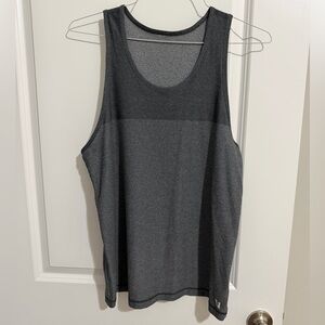 Vuori Men’s Black Heather Grandview Tech Tank Top Size Medium